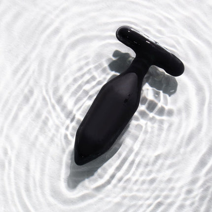 Onyx Vibrating Butt Plug Black